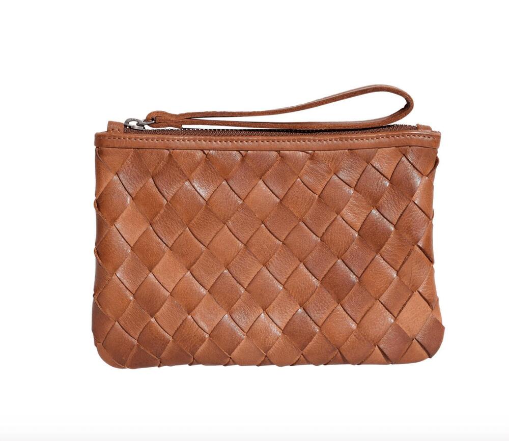 NEW LATICO women's amal woven wristlet in cognac